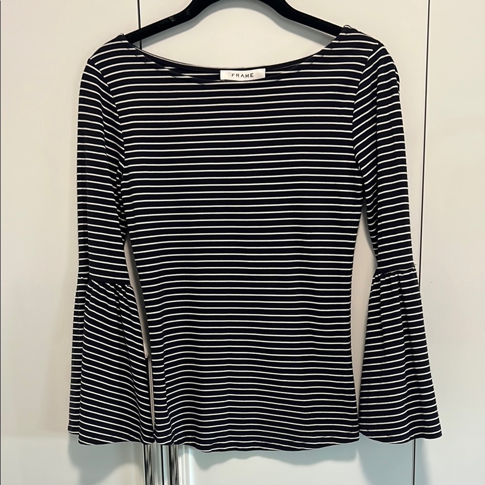 Frame striped Fitted bell Sleeve Blouse